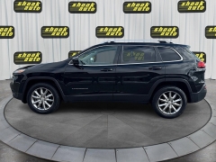 Used 2018  Jeep Cherokee 4d SUV 4WD Limited I4 at Shook Auto Sales near New Philadelphia&comma; OH