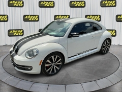 Used 2012  Volkswagen Beetle 2d Coupe 2&period;0T 6spd&sol;PZEV at Shook Auto Sales near New Philadelphia&comma; OH