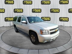 Used 2012  Chevrolet Suburban 1500 SUV 4WD LT at Shook Auto Sales near New Philadelphia&comma; OH