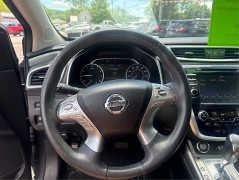 Used 2017  Nissan Murano 4d SUV AWD Platinum &lpar;2017&period;5&rpar; at Shook Auto Sales near New Philadelphia&comma; OH