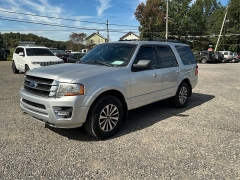 Used 2017 Ford Expedition 4d SUV 4WD XLT at Shook Auto Sales near New Philadelphia, OH