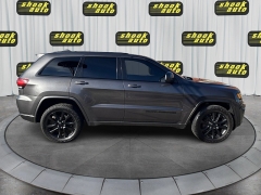 Used 2019  Jeep Grand Cherokee 4d SUV 4WD Limited V6 at Shook Auto Sales near New Philadelphia&comma; OH