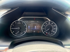 Used 2017  Nissan Murano 4d SUV AWD Platinum &lpar;2017&period;5&rpar; at Shook Auto Sales near New Philadelphia&comma; OH