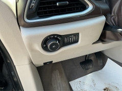 Used 2017  Chrysler Pacifica 4d Wagon Touring-L at Shook Auto Sales near New Philadelphia&comma; OH