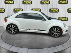 Used 2012  Volkswagen Beetle 2d Coupe 2&period;0T 6spd&sol;PZEV at Shook Auto Sales near New Philadelphia&comma; OH