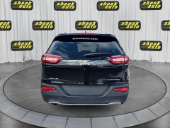 Used 2018  Jeep Cherokee 4d SUV 4WD Limited I4 at Shook Auto Sales near New Philadelphia&comma; OH