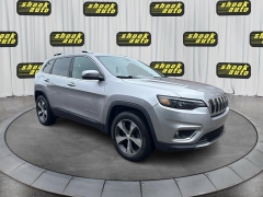Used 2019  Jeep Cherokee 4d SUV 4WD Limited 3&period;2L at Shook Auto Sales near New Philadelphia&comma; OH