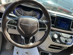 Used 2017  Chrysler Pacifica 4d Wagon Touring-L at Shook Auto Sales near New Philadelphia&comma; OH