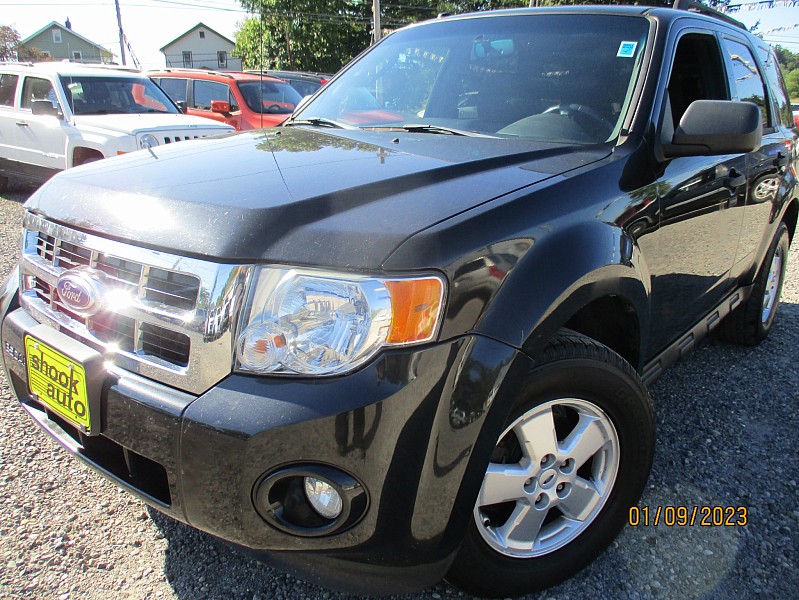Used 2011  Ford Escape 4d SUV 4WD XLT at Shook Auto Sales near New Philadelphia, OH