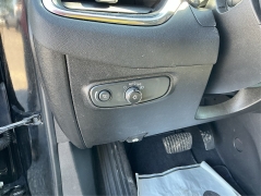 Used 2019  Chevrolet Equinox 4d SUV FWD LT w&sol;1LT at Shook Auto Sales near New Philadelphia&comma; OH