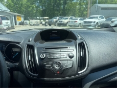 Used 2017  Ford Escape 4d SUV FWD SE at Shook Auto Sales near New Philadelphia&comma; OH