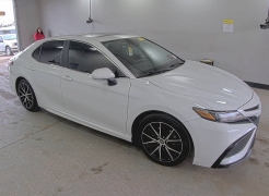 Used 2022 Toyota Camry Hybrid SE CVT at Royal Family Motors Alliance near Alliance, OH