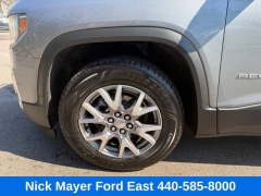 Used 2021  GMC Acadia FWD 4dr SLT at Drive Now Westlake near Westlake&comma; OH