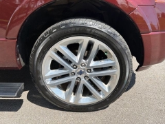 Used 2017  Ford Expedition EL 4d SUV 4WD Platinum at Drive Now Westlake near Westlake&comma; OH