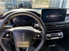 Used 2023  Lincoln Corsair Standard AWD at DriveNow Mayfield near Mayfield Heights&comma; OH