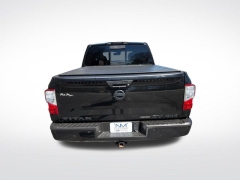 Used 2018  Nissan Titan 4x4 Crew Cab SV at Drive Now Westlake near Westlake&comma; OH