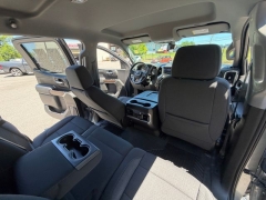 Used 2021  GMC Sierra 1500 4WD Crew Cab 147" Elevation w&sol;3SB at Drive Now Westlake near Westlake&comma; OH