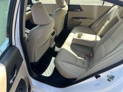 Used 2013  Honda Accord Sdn 4dr V6 Auto EX-L at Drive Now Westlake near Westlake&comma; OH