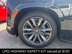 Used 2021  Cadillac Escalade 4WD 4dr Sport Platinum at Drive Now Westlake near Westlake&comma; OH