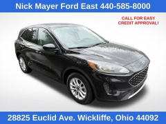 Used 2020  Ford Escape 4d SUV FWD SE at Drive Now Westlake near Westlake&comma; OH