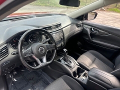 Used 2017  Nissan Rogue AWD SV at Drive Now Westlake near Westlake&comma; OH