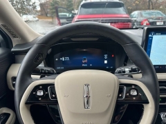 Used 2025  Lincoln Corsair Premiere AWD at Drive Now Westlake near Westlake&comma; OH