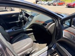 Used 2013  Lincoln MKZ 4dr Sdn FWD at Drive Now Westlake near Westlake&comma; OH