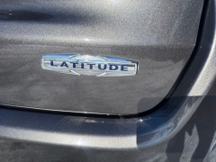 Used 2024  Jeep Compass Latitude 4x4 at Drive Now Westlake near Westlake&comma; OH