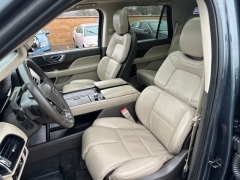 Used 2024  Lincoln Navigator Premiere 4x4 at DriveNow Mayfield near Mayfield Heights&comma; OH