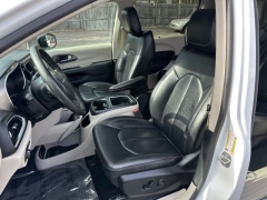 Used 2024  Chrysler Pacifica Touring L FWD at DriveNow Mayfield near Mayfield Heights&comma; OH