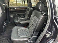Used 2024  Volkswagen Atlas 2&period;0T SEL Premium R-Line 4MOTION at Drive Now Westlake near Westlake&comma; OH