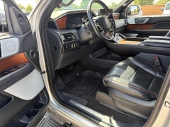 Used 2024  Lincoln Navigator L Black Label 4x4 at Drive Now Westlake near Westlake&comma; OH