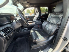 Used 2024  Lincoln Navigator L Black Label 4x4 at Drive Now Westlake near Westlake&comma; OH