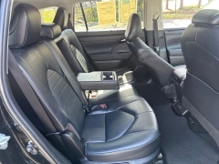 Used 2022  Toyota Highlander XLE AWD at DriveNow Mayfield near Mayfield Heights&comma; OH