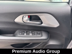 Used 2018  Chrysler Pacifica 4d Wagon Touring L at Drive Now Westlake near Westlake&comma; OH