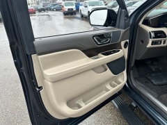 Used 2024  Lincoln Navigator Premiere 4x4 at DriveNow Mayfield near Mayfield Heights&comma; OH