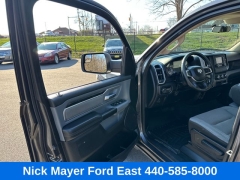 Used 2019  Ram 1500 Big Horn&sol;Lone Star 4x4 Crew Cab 5'7" Box at Drive Now Westlake near Westlake&comma; OH