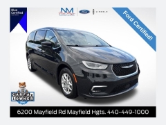 2023 Chrysler Pacifica Touring L FWD at Drive Now Westlake near Westlake&comma; OH