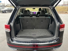 Used 2024  Volkswagen Atlas 2&period;0T SEL Premium R-Line 4MOTION at Drive Now Westlake near Westlake&comma; OH