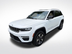 Used 2024  Jeep Grand Cherokee 4xe 4x4 at DriveNow Mayfield near Mayfield Heights&comma; OH