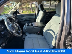 Used 2019  Ram 1500 Big Horn&sol;Lone Star 4x4 Crew Cab 5'7" Box at Drive Now Westlake near Westlake&comma; OH