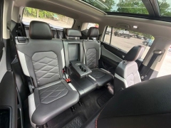 Used 2024  Volkswagen Atlas 2&period;0T Peak Edition SE w&sol;Tech 4MOTION at DriveNow Mayfield near Mayfield Heights&comma; OH