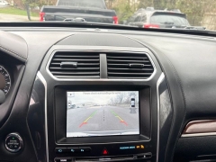 Used 2018  Ford Explorer 4d SUV 4WD Platinum at Drive Now Westlake near Westlake&comma; OH