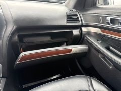 Used 2018  Ford Explorer 4d SUV 4WD Platinum at Drive Now Westlake near Westlake&comma; OH