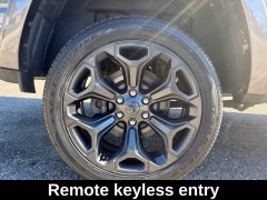 Used 2022  Ram 1500 4WD Limited Crew Cab 5'7" Box at Drive Now Westlake near Westlake&comma; OH