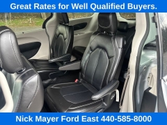 Used 2023  Chrysler Pacifica Touring L FWD at Drive Now Westlake near Westlake&comma; OH