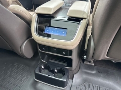 Used 2024  Lincoln Navigator Premiere 4x4 at DriveNow Mayfield near Mayfield Heights&comma; OH