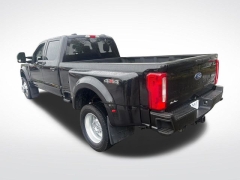 Used 2024  Ford Super Duty F-450 DRW 4WD Crew Cab 8' Box at Drive Now Westlake near Westlake&comma; OH