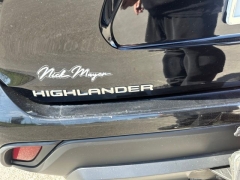 Used 2022  Toyota Highlander XLE AWD at DriveNow Mayfield near Mayfield Heights&comma; OH