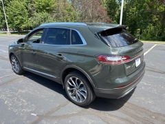 Used 2022  Lincoln Nautilus Reserve AWD at DriveNow Mayfield near Mayfield Heights&comma; OH
